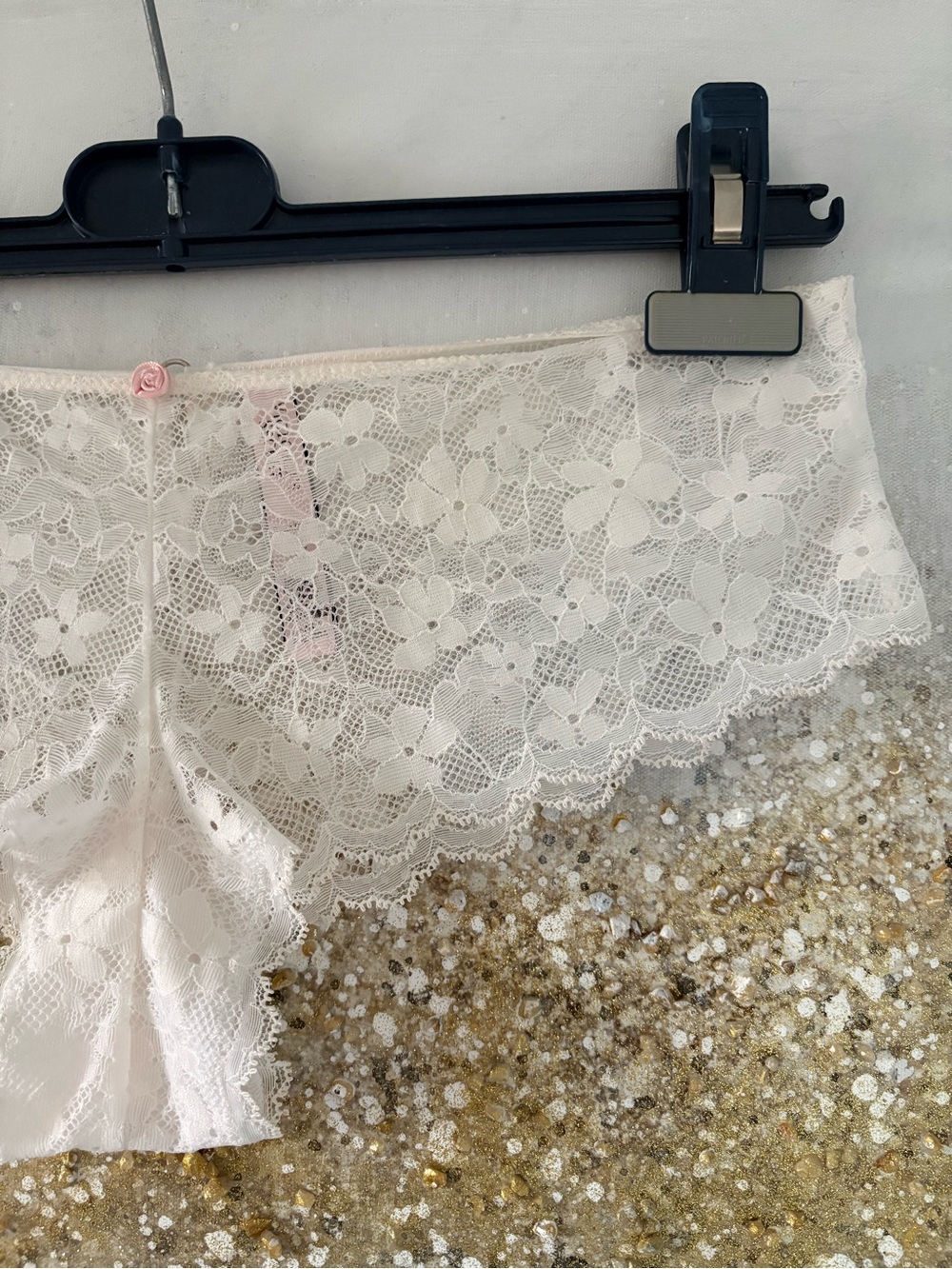 Victoria’s Secret Dream Angels White Lace Cheeky Panty (NWT) - Picture 2 of 12